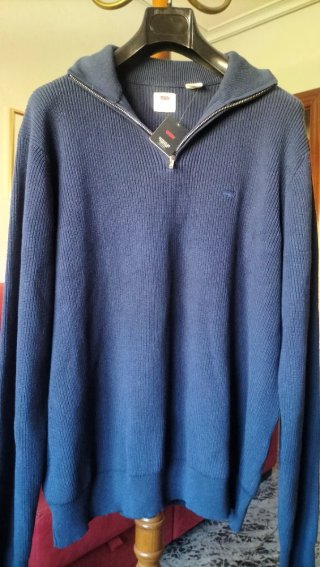 Jersey Levi's colección 2026 Talla L con etiquetas