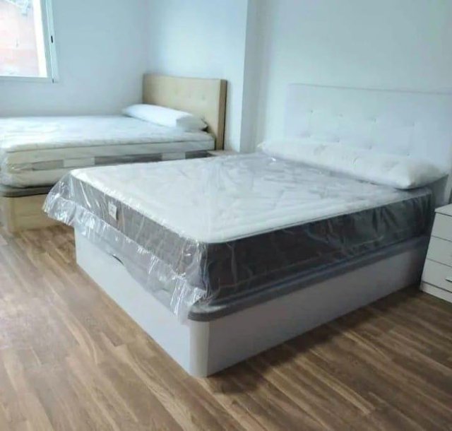 Letti completi con base e materasso