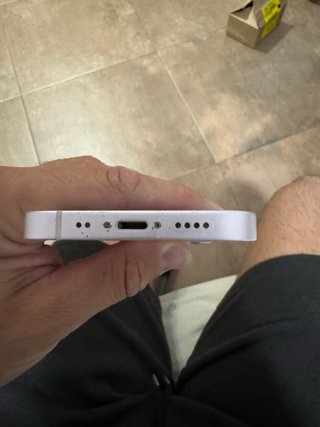 iPhone 13 mini (no enciende)