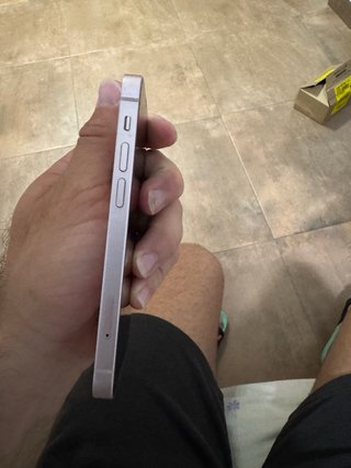 iPhone 13 mini (no enciende)