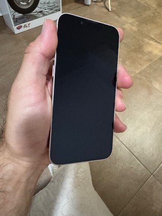 iPhone 13 mini (no enciende)