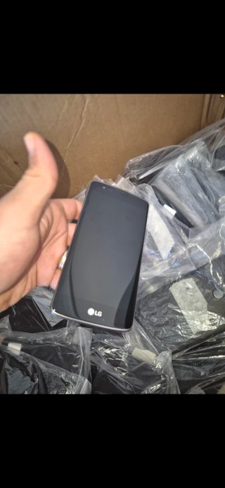 LG K8 Nero