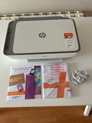 Impresora HP DeskJet 2700e