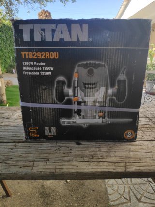 Fresadora Titan TTB292ROU 1250W