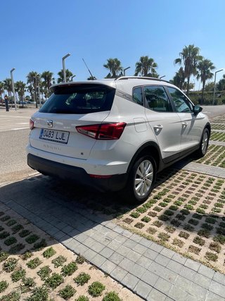 Alquiler SEAT Arona por horas dias o semanas