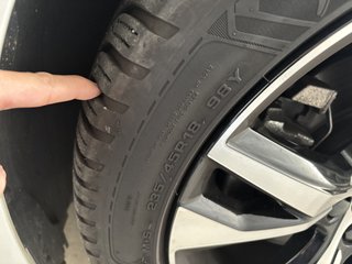 Llantas Originales Volvo 18" + Goodyear Vector 4S