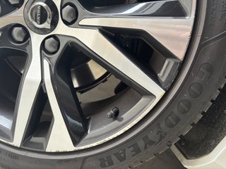 Llantas Originales Volvo 18" + Goodyear Vector 4S
