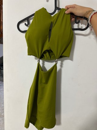 Vestido Verde Oliva con Aberturas
