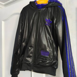Chaqueta Adidas Chile 62 Negra y Morada