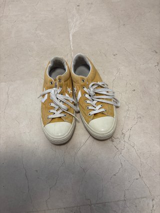 Zapatillas Converse Amarillas