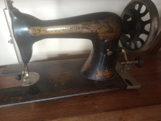 Máquina de Coser Singer Antigua