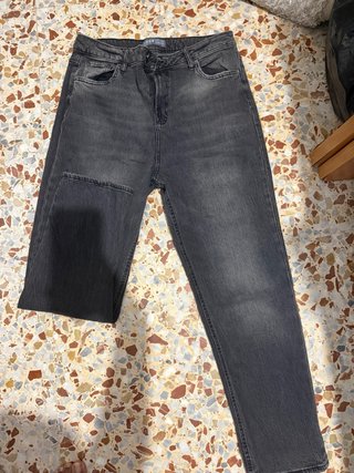 Jeans Negros Desgastados