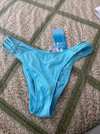 Braguita de bikini azul ENSORED