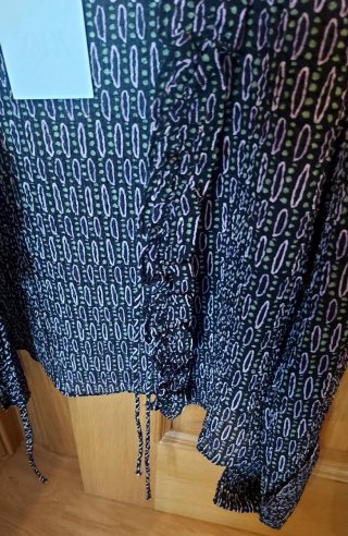 Blusa Zara. Con etiquetas,nueva