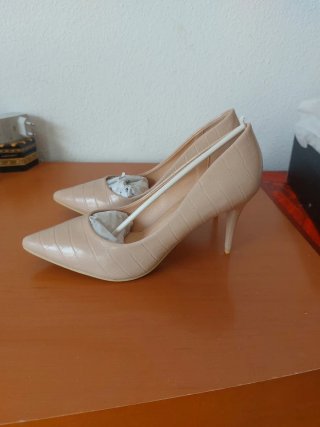 Zapatos de Salón Beige