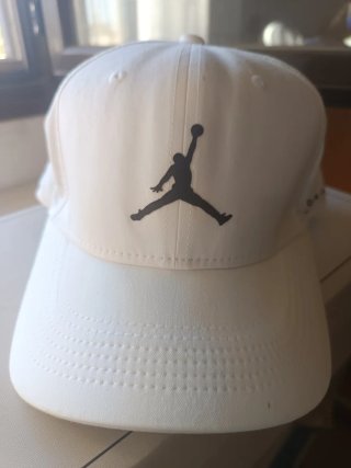 Gorra Jordan Blanca
