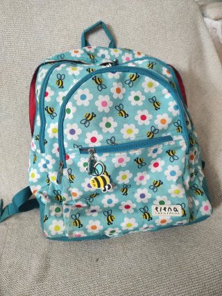 Mochila infantil Elena abejas y flores