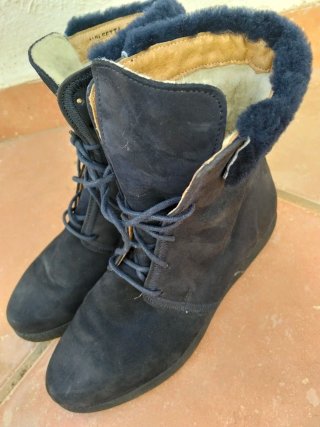 Botines de piel azul talla 35