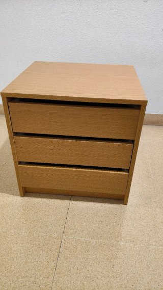 Mesilla o cajonera de madera