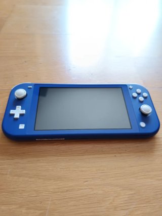 Nintendo Switch Lite Azul. Muy buen estado.