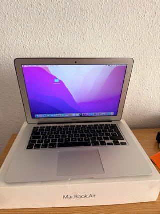 MacBook Air 13'' 2017 8GB RAM SSD + ofice 2019