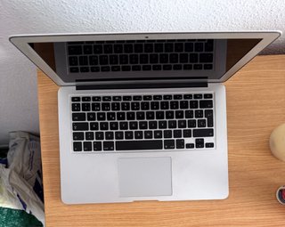 MacBook Air 13'' 2017 8GB RAM SSD + ofice 2019
