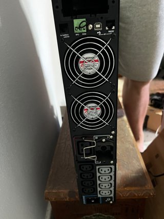 SAI Lenovo RT3kVA 3000VA/2700W Rack 2U