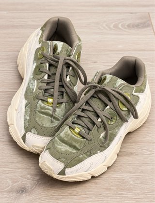 Adidas Zapatillas Deportivas Beige y Verde