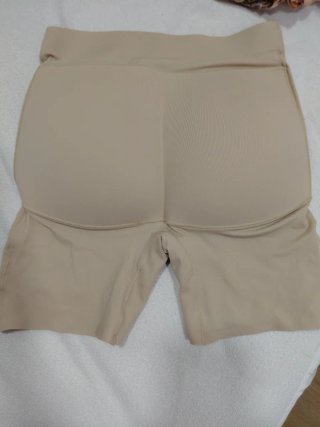 Braga moldeadora de glúteos beige
