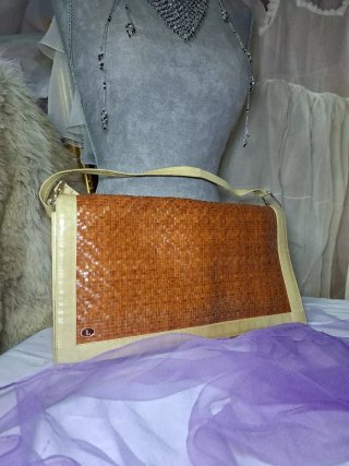 Bolso sobre vintage tejido