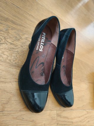 Zapatos de tacón Pitillos negros talla 40