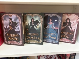 Fairyloot Stalking Jack the Ripper - K. Maniscalco