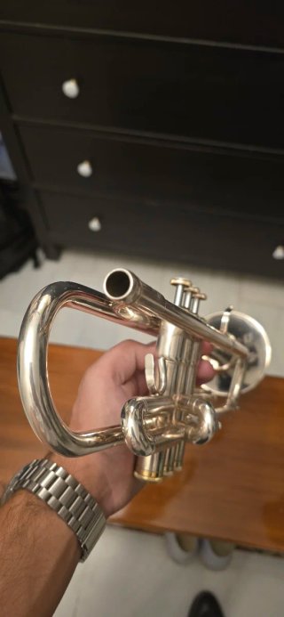 Trompeta Yamaha 4335 GII