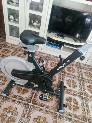 Bicicleta de Spinning Bodytone