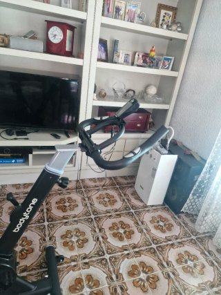 Bicicleta de Spinning Bodytone