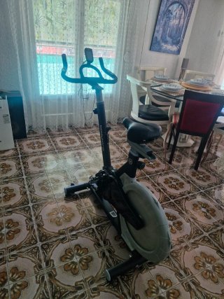 Bicicleta de Spinning Bodytone