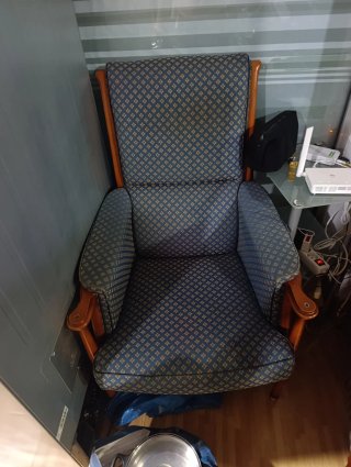 2 Sillones Antiguos Tela y Madera