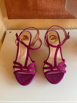 Sandalias Fucsia con Tacón y Plataforma
