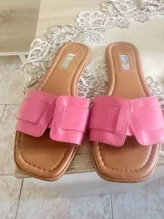 Sandalias planas rosas