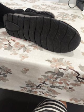 Botines negros con pelo