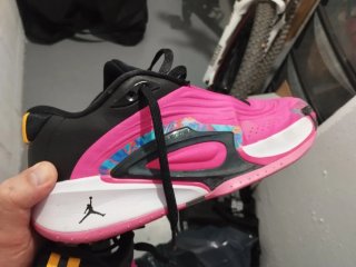 Zapatillas Nike Jordan niño talla 41