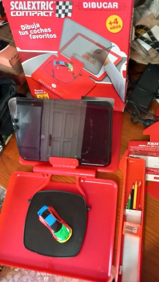Set Scalextric Compact + Coche Nuevo