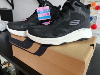 Zapatillas Skechers Negras D'Lux fitness