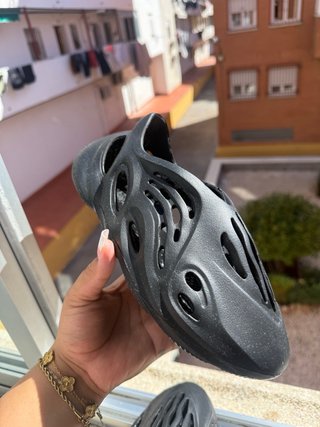 Adidas Yeezy Foam Runner Negro