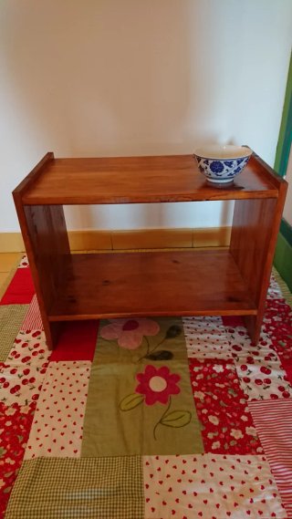 Tavolino ausiliario in legno di pino Ikea