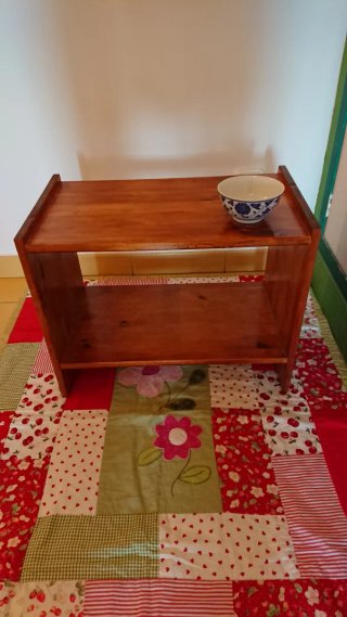 Tavolino ausiliario in legno di pino Ikea