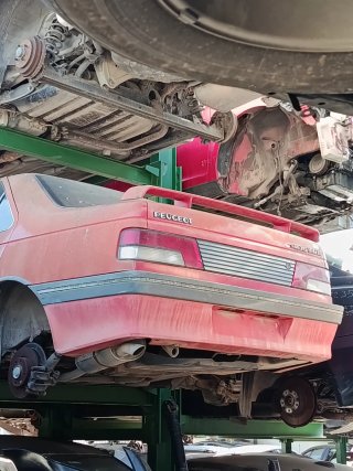 Paragolpes trasero Peugeot 405 MI16