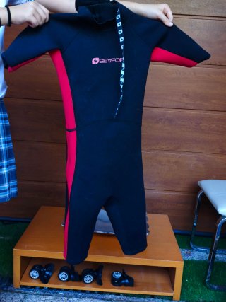 Traje de Neopreno Infantil Talla 10-12
