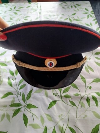 Gorra de plato de policía rusa