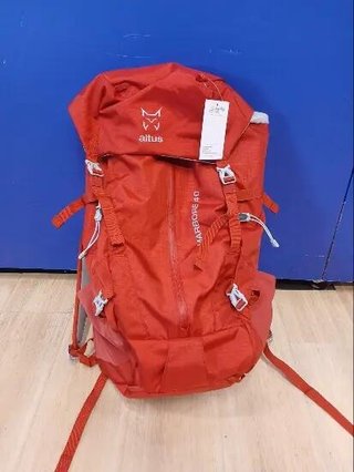 Mochila de montaña y trekking 40L Altus Marbore rojo